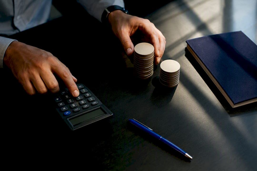$120K OTE for Sales Candidates: How Base, Quotas, and Ramp Affect Pay